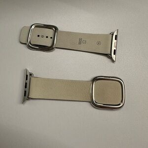 Apple 42mm Modern Buckle - Medium - Beige